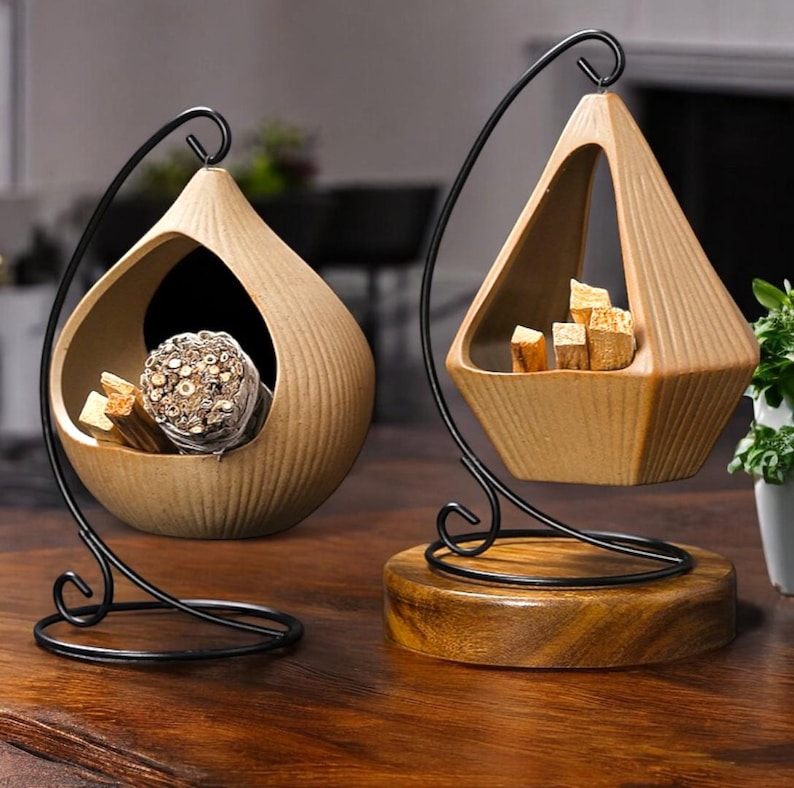 Hanging Ceramic Palo Santo Burner: Wood-Effect Incense Holder